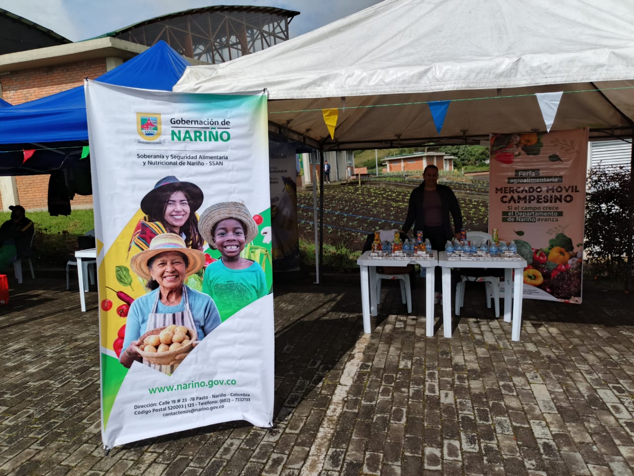 carpa Se realizó la feria Agroindustrial y desarrollo empresarial en el municipio de Guaitarilla (Nariño).<br />
En la cual la Gobernación de Nariño, participo mediante el programa de Soberanía y seguridad Alimentaria y nutricional en conjunto con Cámara de Comercio de Pasto, Uniminuto en Línea, Superintendencia de Sociedades, Alcaldía Municipal Guaitarilla.<br />